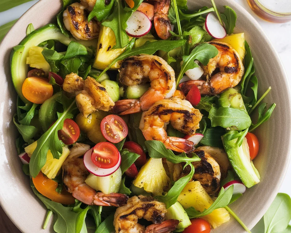 Spicy Shrimp Avocado Salad with Zesty Lime Dressing – Yum!